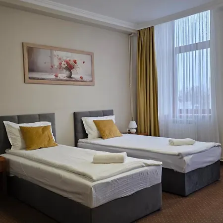 Villa Central 3*